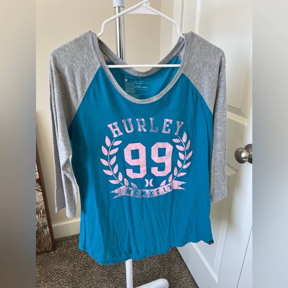 Women’s Hurley Shirt